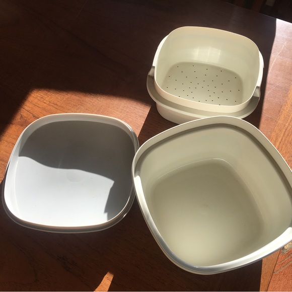 Vintage Tupperware Rice Cooker - Picture 3 of 3